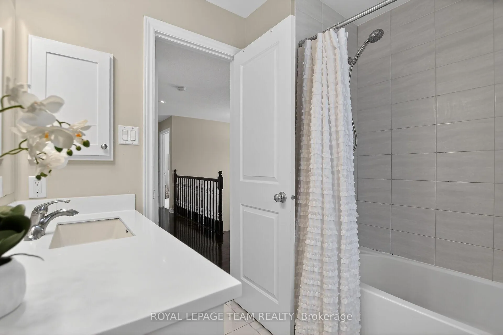 Photo 40 of 379 Langrell Crescent, Ottawa, Barrhaven - Strandherd — HOMEH