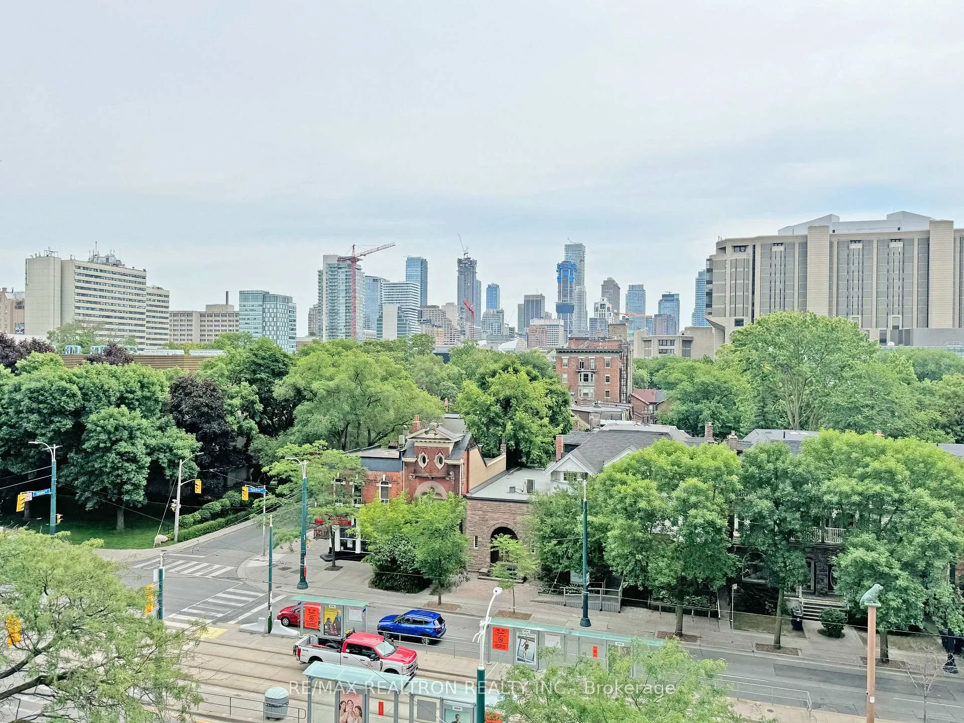 Photo 15 of Unit 604, 666 Spadina Avenue, Toronto, University — HOMEH