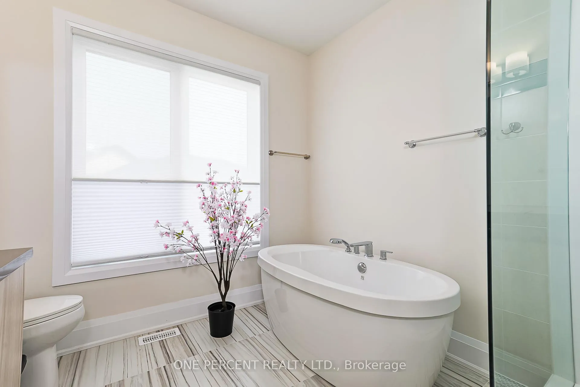 Photo 26 of 114 Cattail Crescent, Blue Mountains — HOMEH
