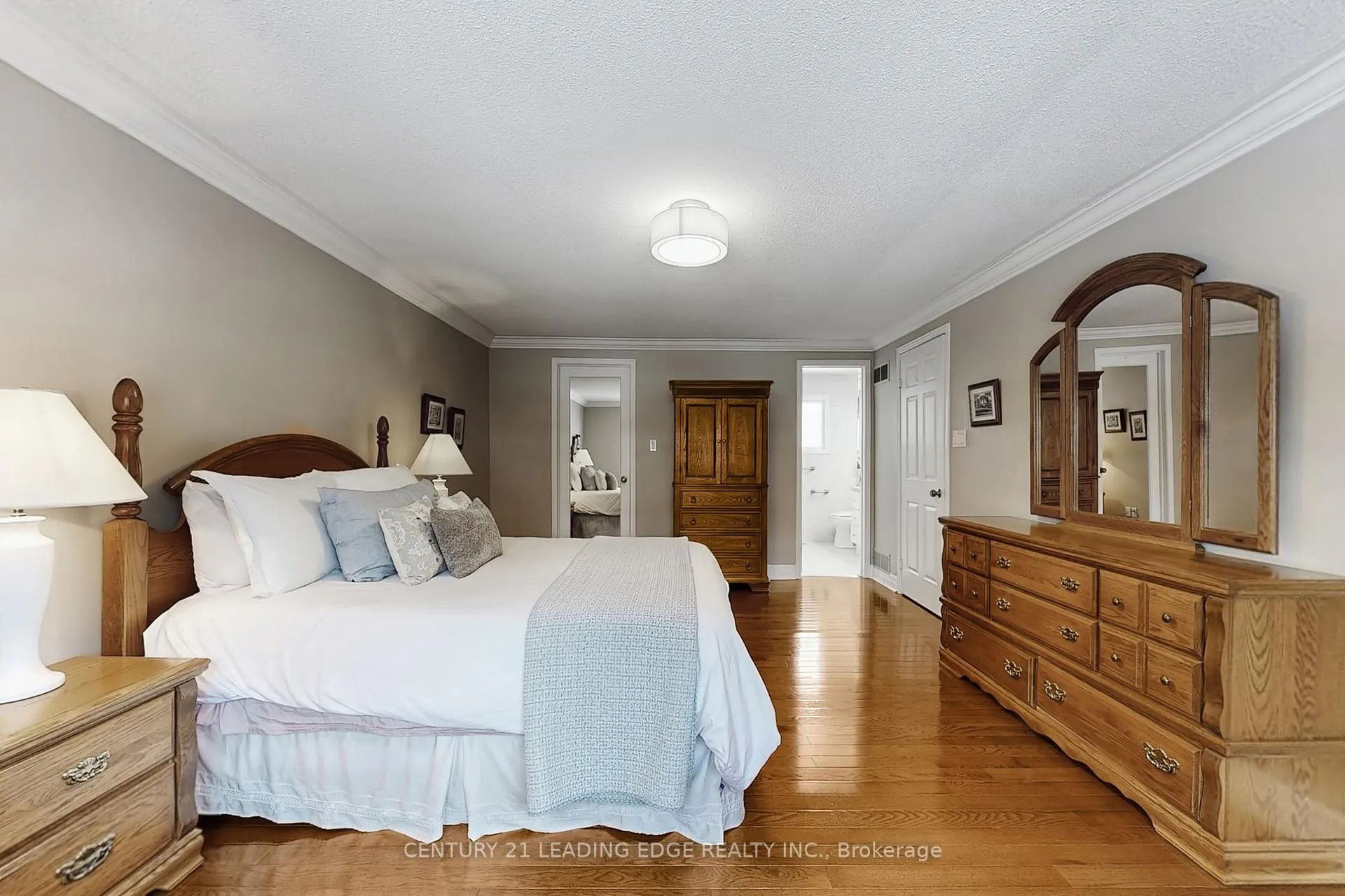 Photo 24 of 22 Sir Gawaine Place, Markham, Markham Village — HOMEH
