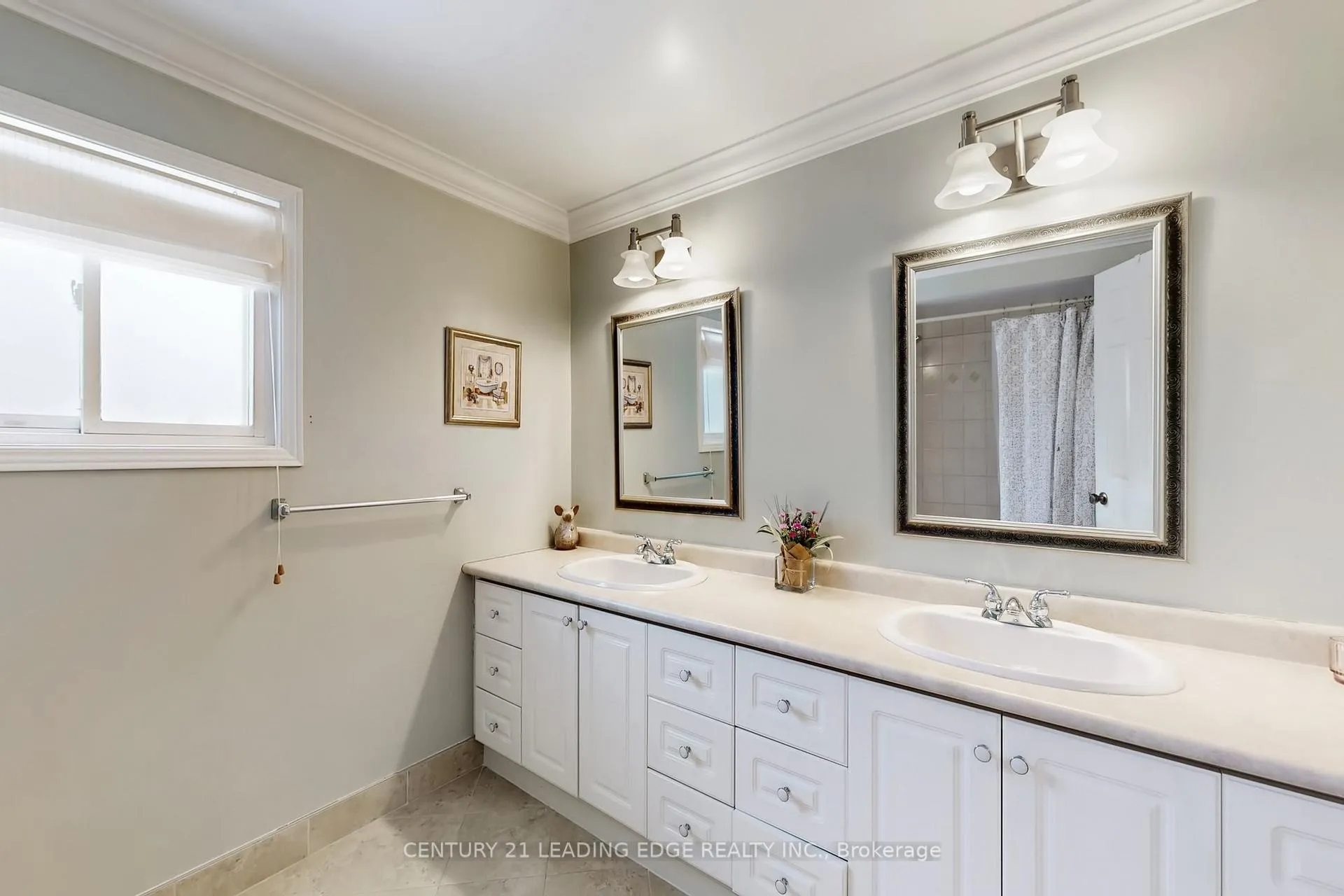 Photo 35 of 22 Sir Gawaine Place, Markham, Markham Village — HOMEH