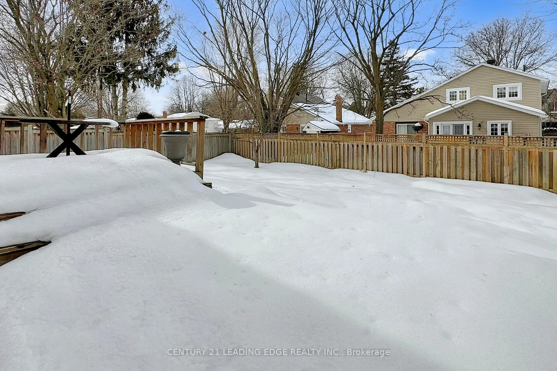 Photo 49 of 22 Sir Gawaine Place, Markham, Markham Village — HOMEH