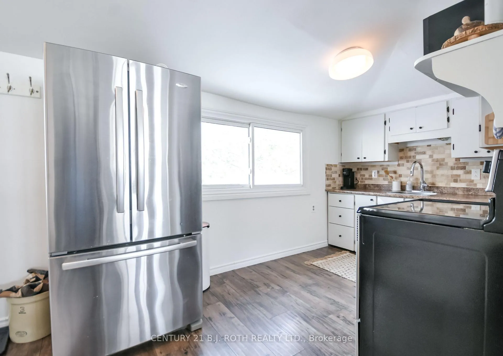 Photo 10 of 112 Ouida Street, Tay, Waubaushene — HOMEH