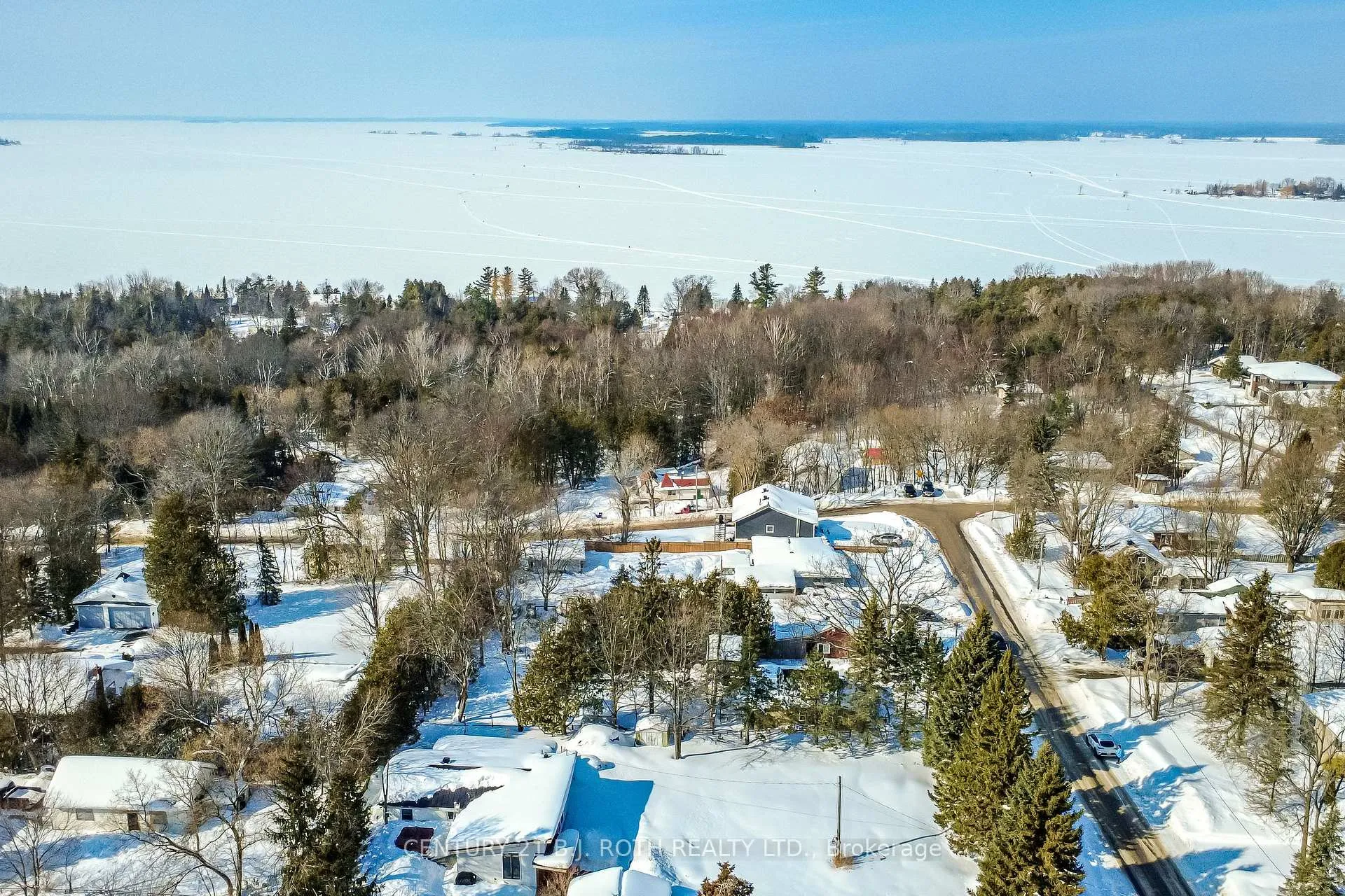 Photo 32 of 112 Ouida Street, Tay, Waubaushene — HOMEH