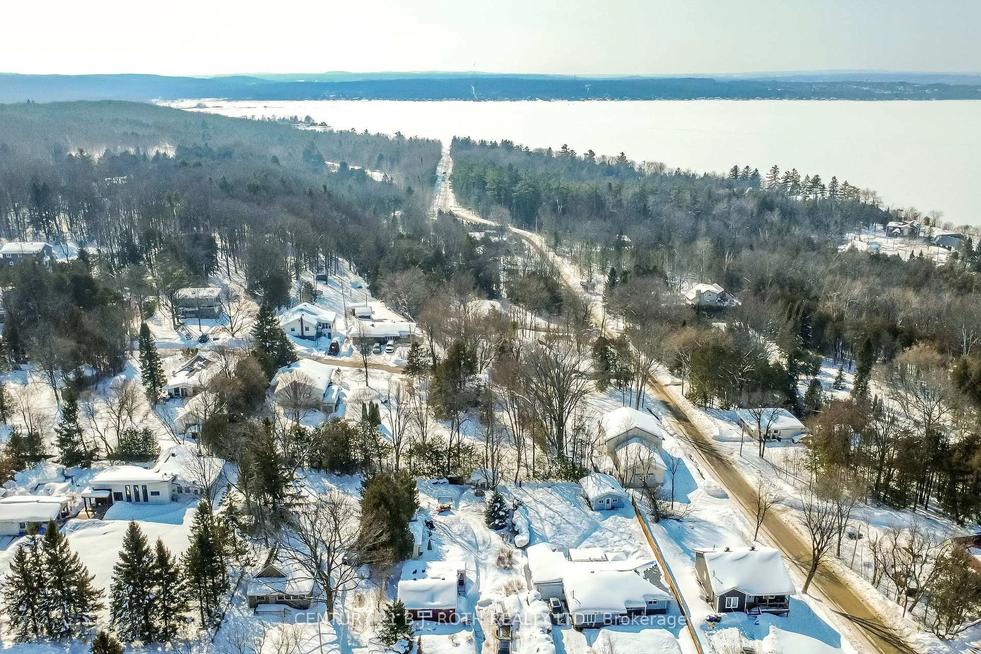 Photo 34 of 112 Ouida Street, Tay, Waubaushene — HOMEH