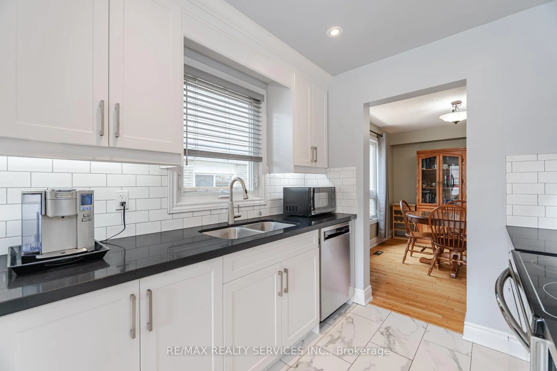 Photo 15 of 12 Sparklett Crescent, Brampton, Heart Lake East — HOMEH