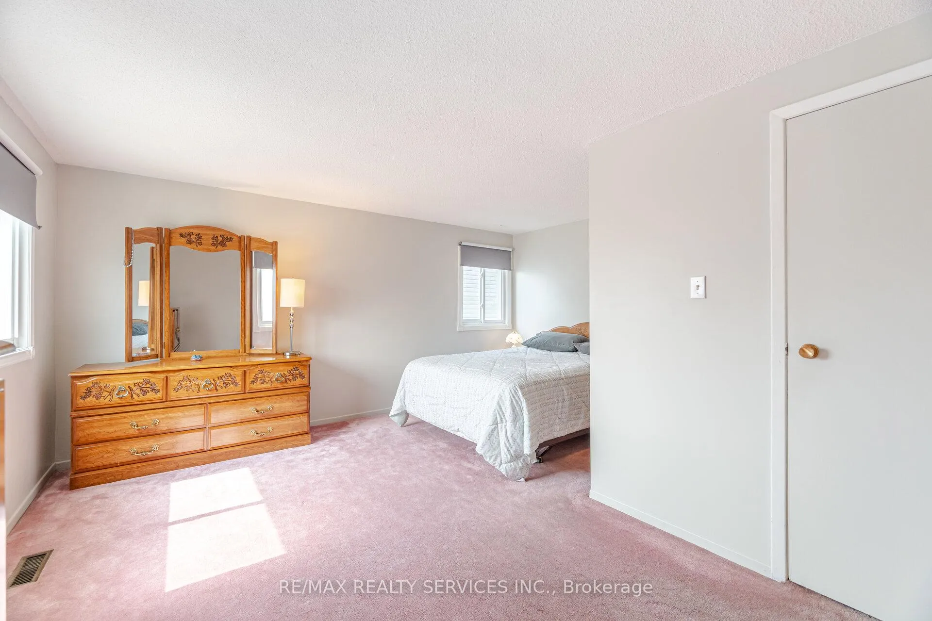 Photo 24 of 12 Sparklett Crescent, Brampton, Heart Lake East — HOMEH