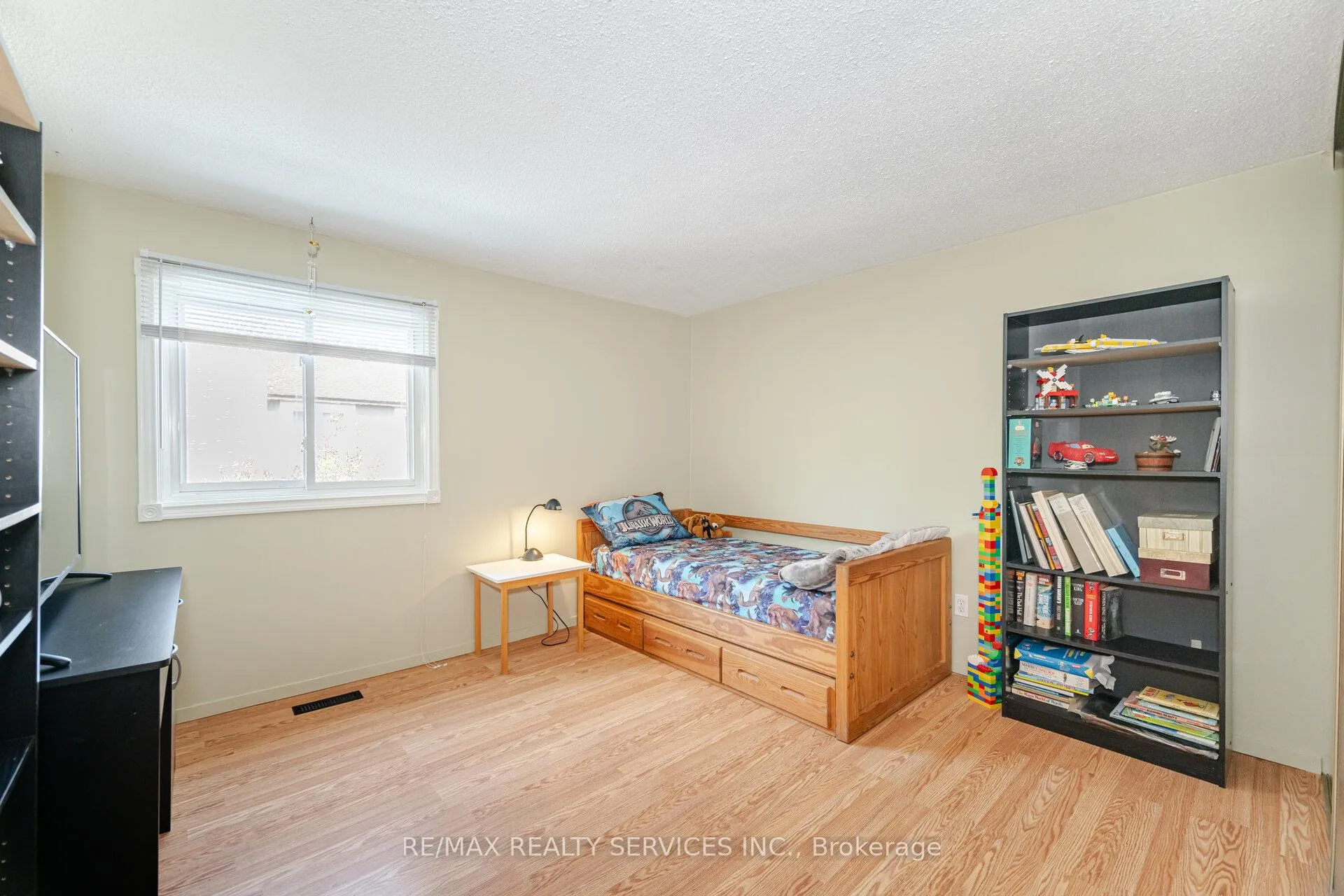 Photo 28 of 12 Sparklett Crescent, Brampton, Heart Lake East — HOMEH