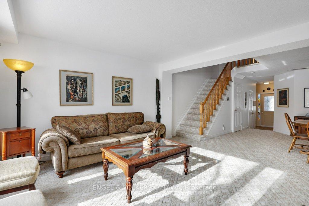 Photo 11 of 177 Dunbarton Court, Ottawa, Cardinal Glen — HOMEH