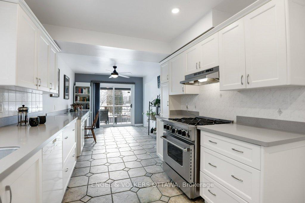 Photo 13 of 177 Dunbarton Court, Ottawa, Cardinal Glen — HOMEH