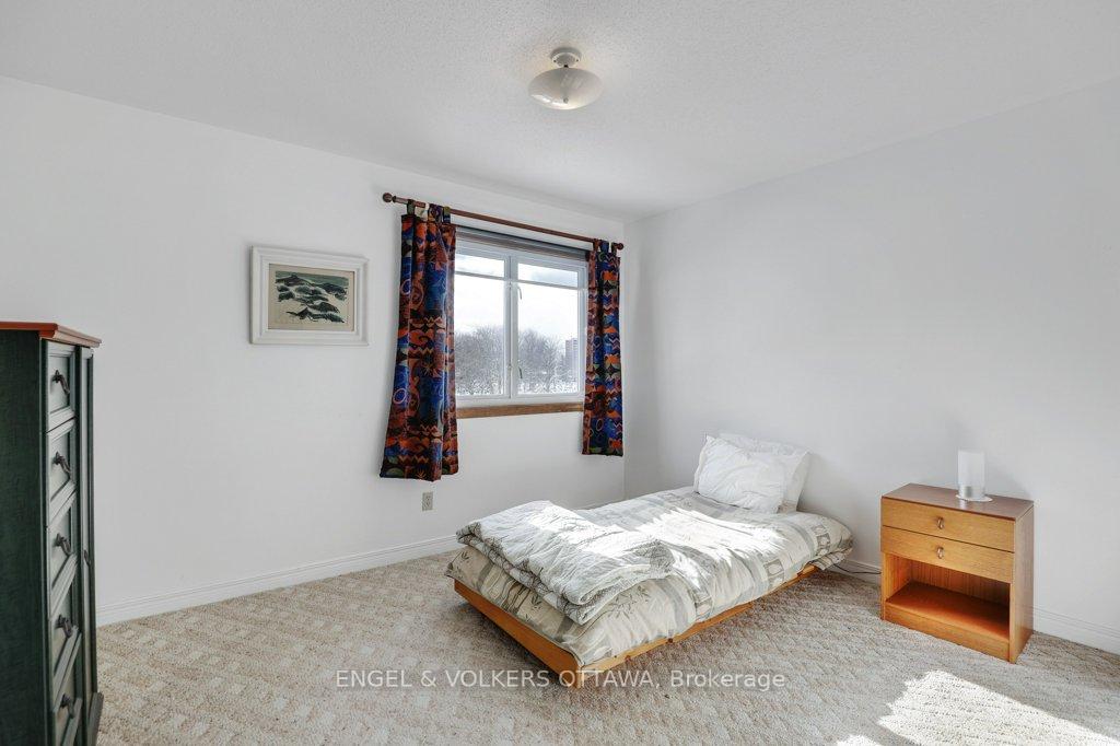 Photo 27 of 177 Dunbarton Court, Ottawa, Cardinal Glen — HOMEH