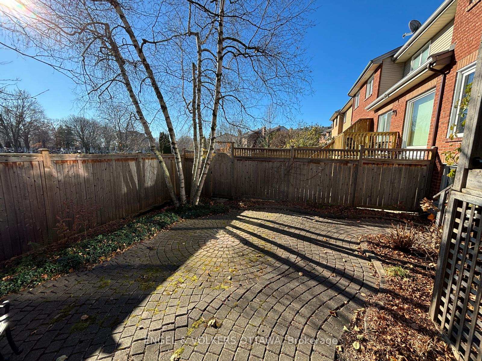 Photo 32 of 177 Dunbarton Court, Ottawa, Cardinal Glen — HOMEH