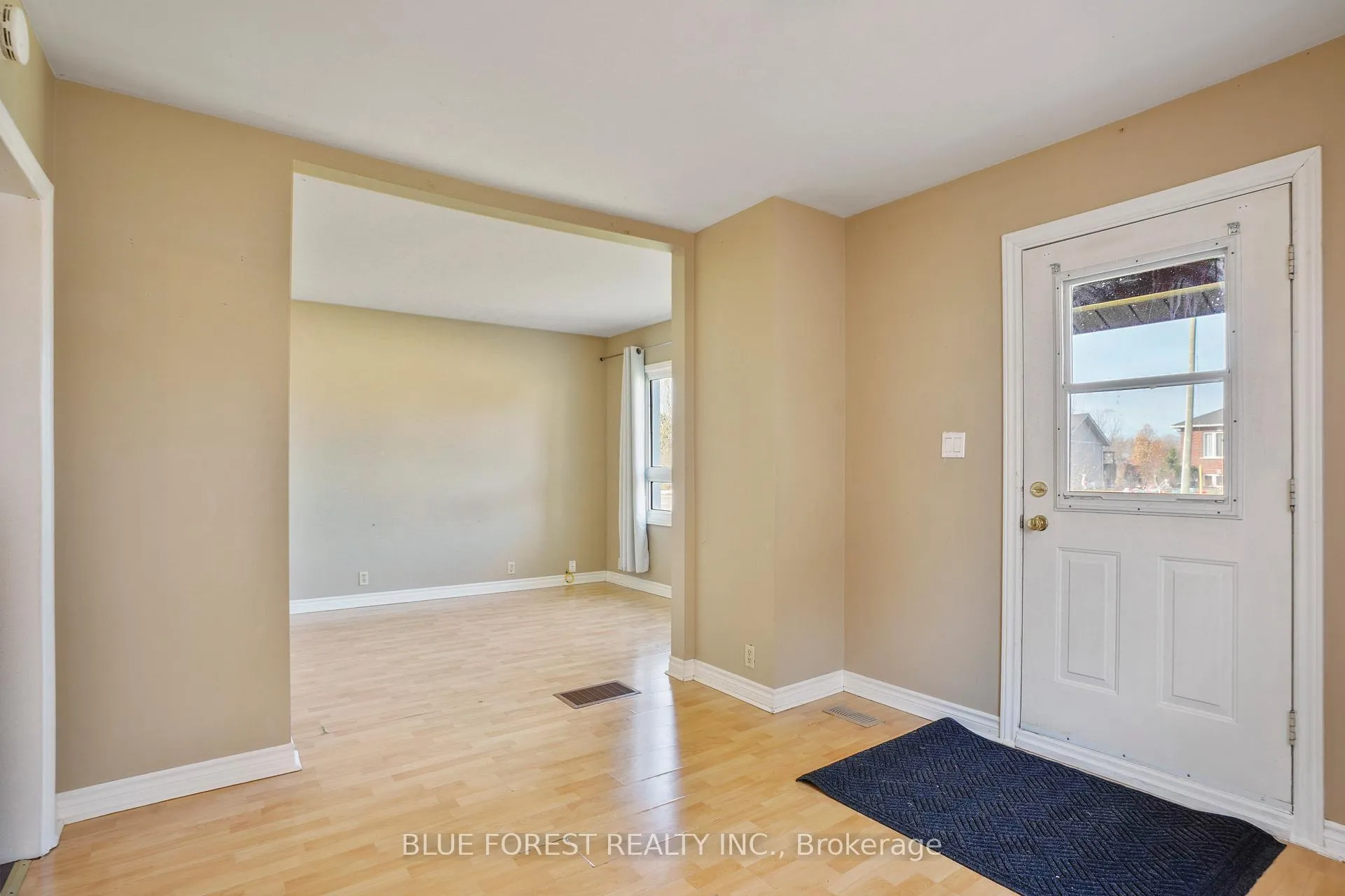 Photo 7 of 22557 Queens Line, West Elgin, Rodney — HOMEH