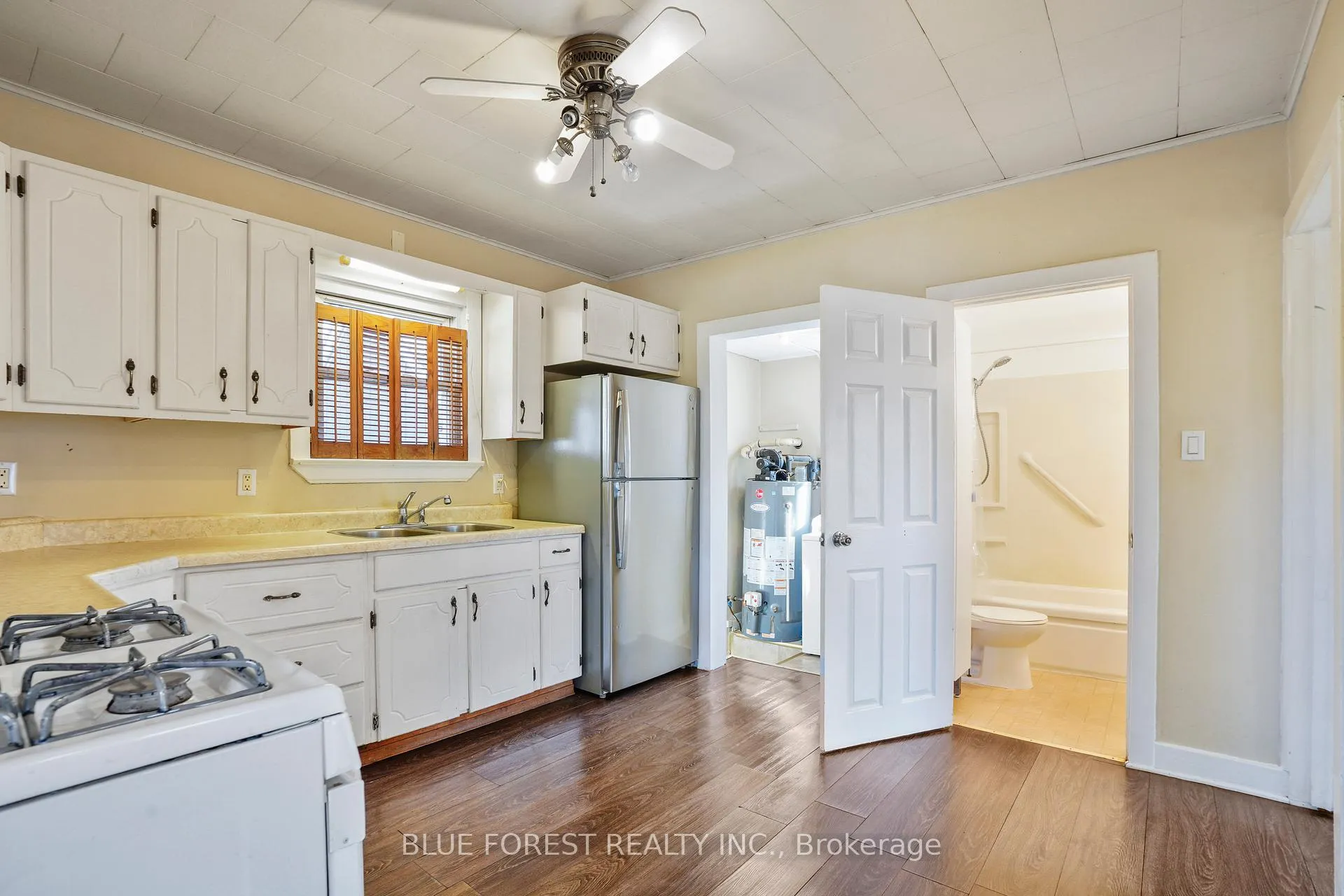 Photo 12 of 22557 Queens Line, West Elgin, Rodney — HOMEH