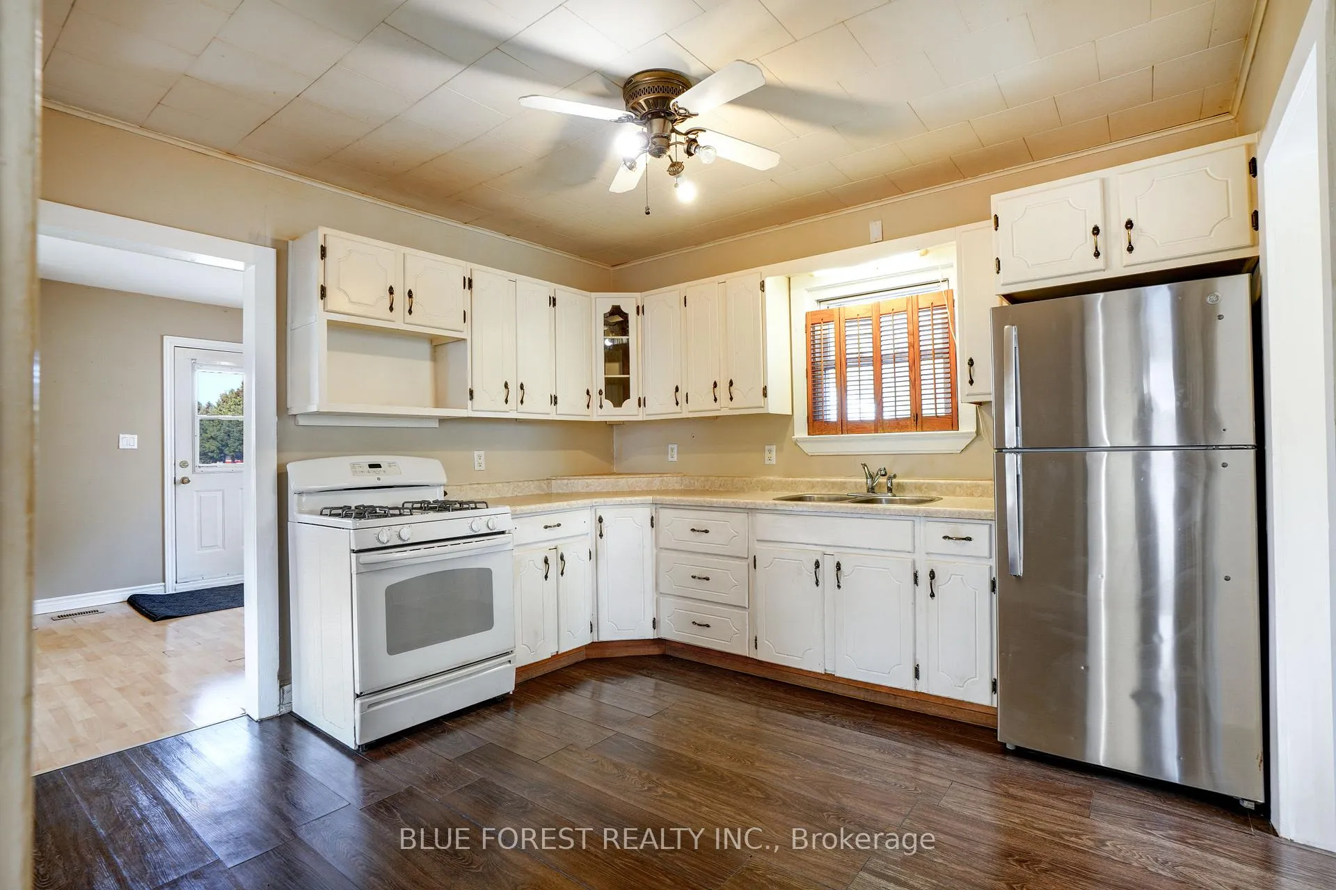Photo 13 of 22557 Queens Line, West Elgin, Rodney — HOMEH