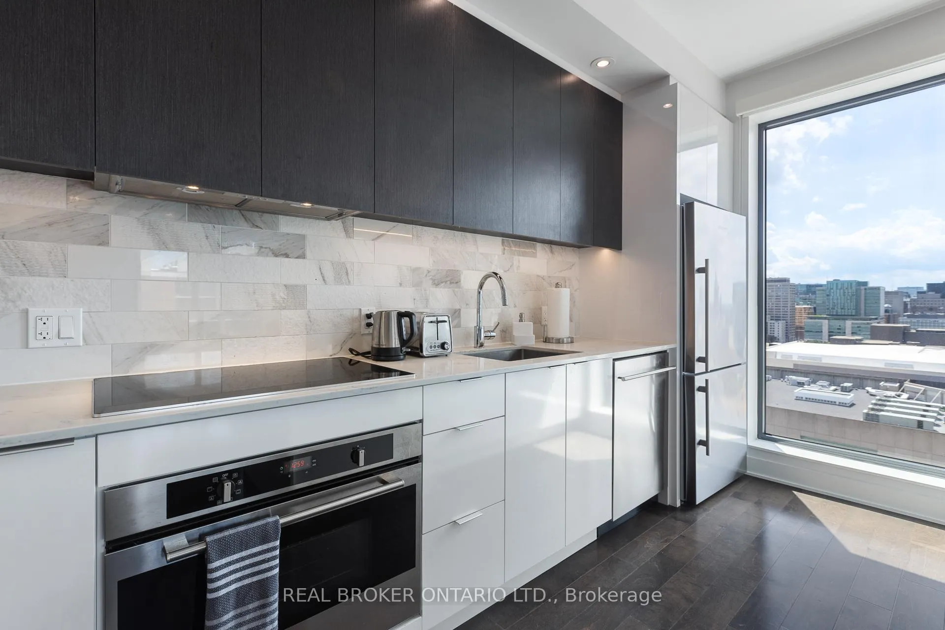 Photo 7 of Unit 1706, 20 Daly Avenue, Ottawa, Sandy Hill — HOMEH