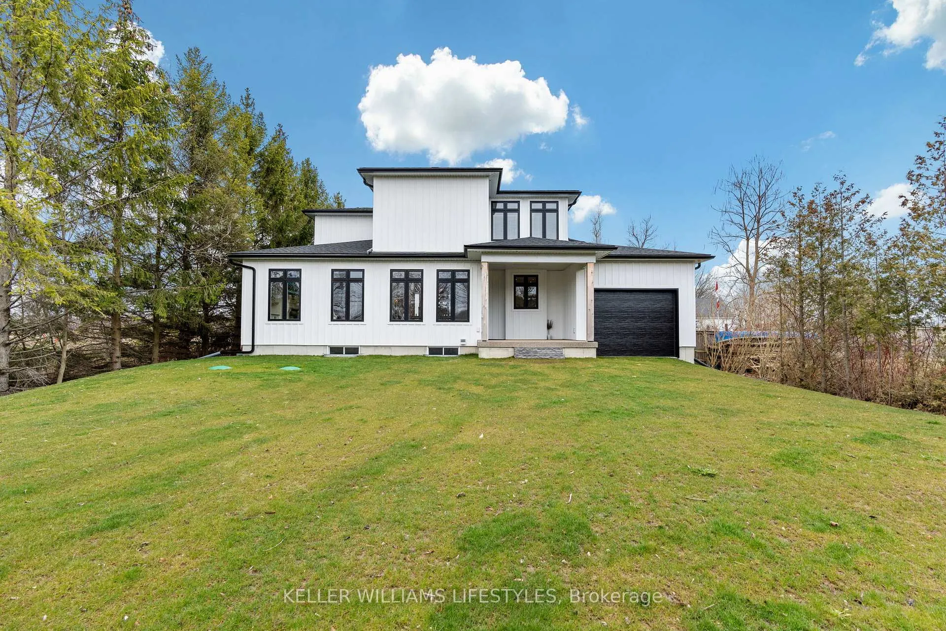 Photo 6 of 34180 Melena Beach Side Road, Bluewater, Bayfield — HOMEH