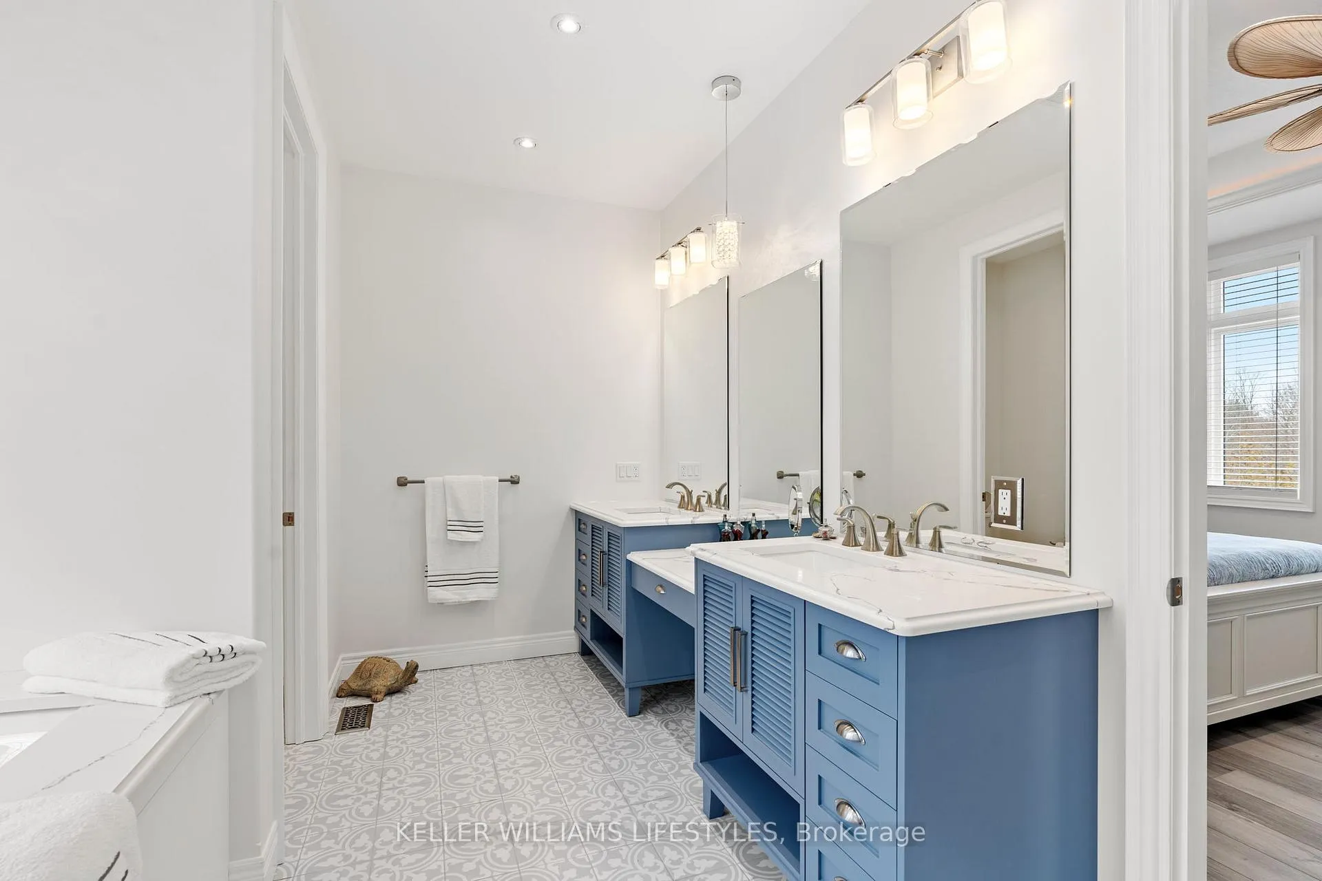 Photo 14 of 34180 Melena Beach Side Road, Bluewater, Bayfield — HOMEH
