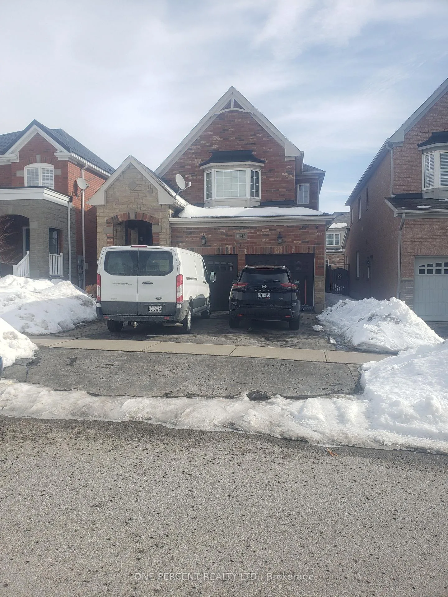 Photo 2 of 1445 Cordick Street, Oshawa, Taunton — HOMEH
