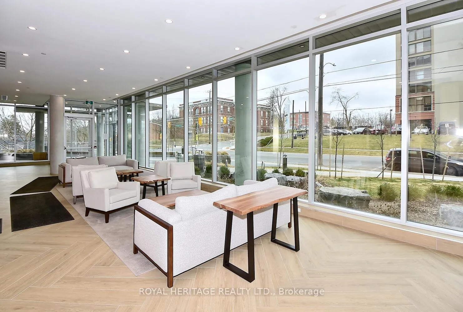 Photo 5 of Unit 510, 195 Hunter Street E, Peterborough, Ashburnham Ward 4 — HOMEH