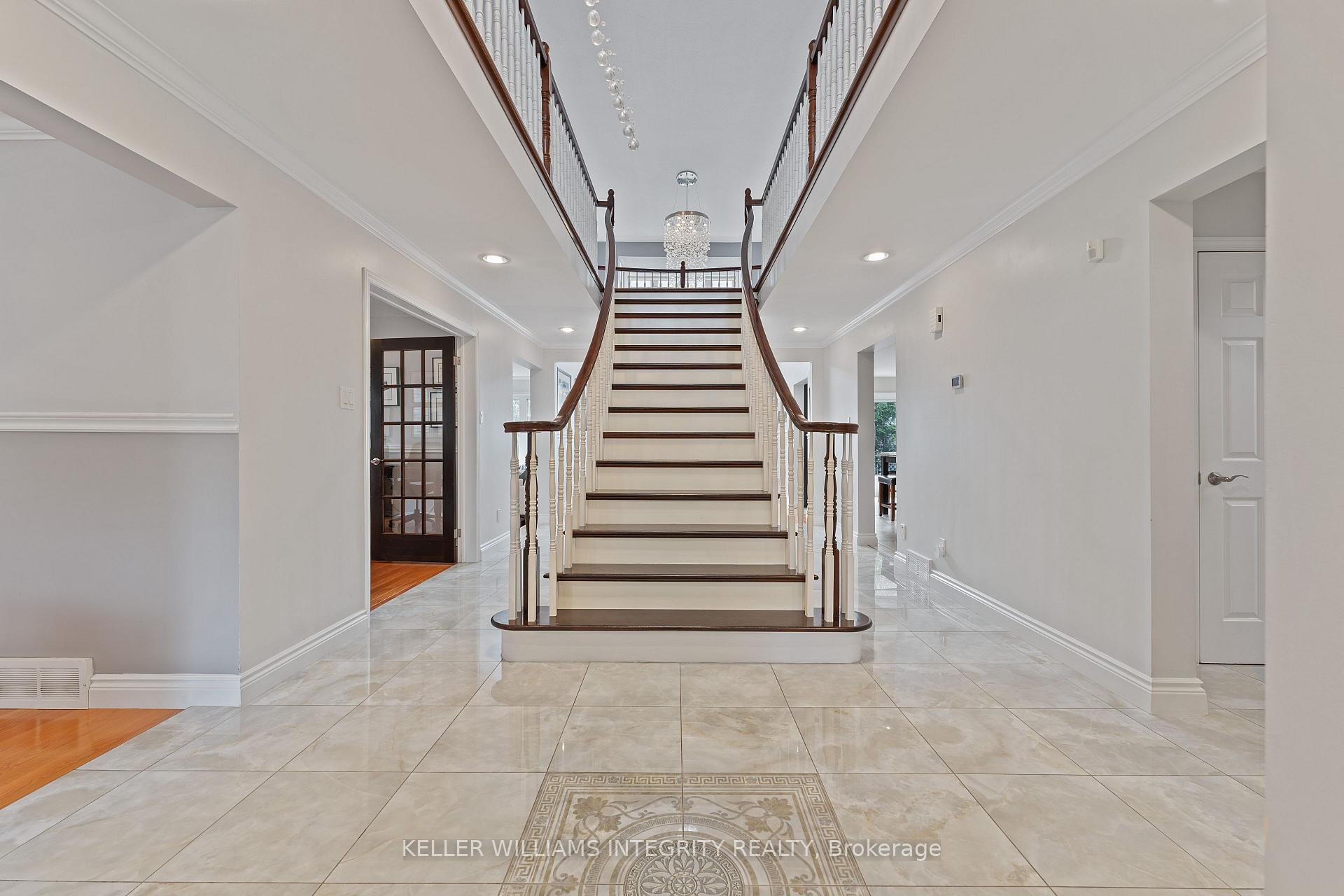 Photo 2 of 44 Fardon Way, Ottawa, Hunt Club Park — HOMEH