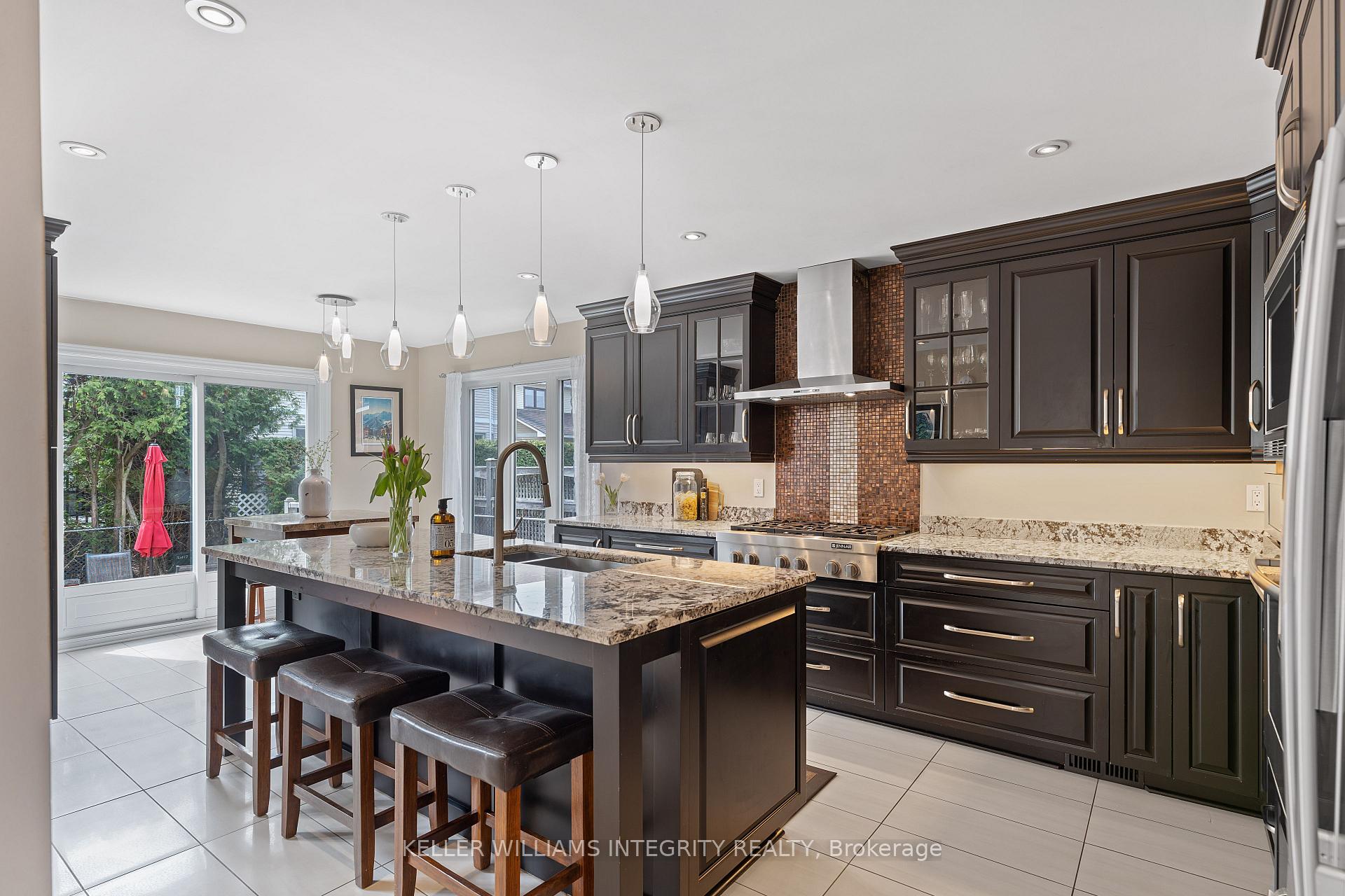 Photo 8 of 44 Fardon Way, Ottawa, Hunt Club Park — HOMEH