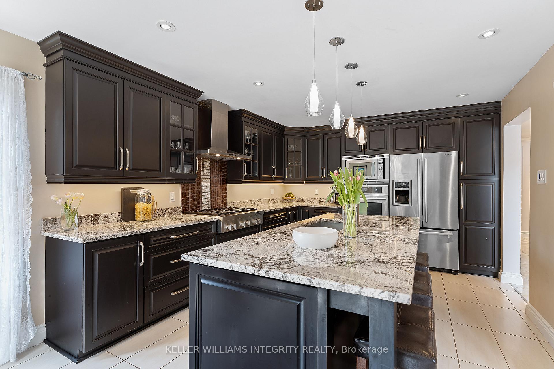 Photo 9 of 44 Fardon Way, Ottawa, Hunt Club Park — HOMEH