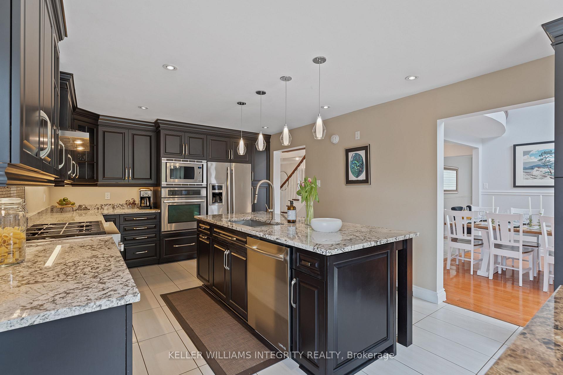 Photo 10 of 44 Fardon Way, Ottawa, Hunt Club Park — HOMEH