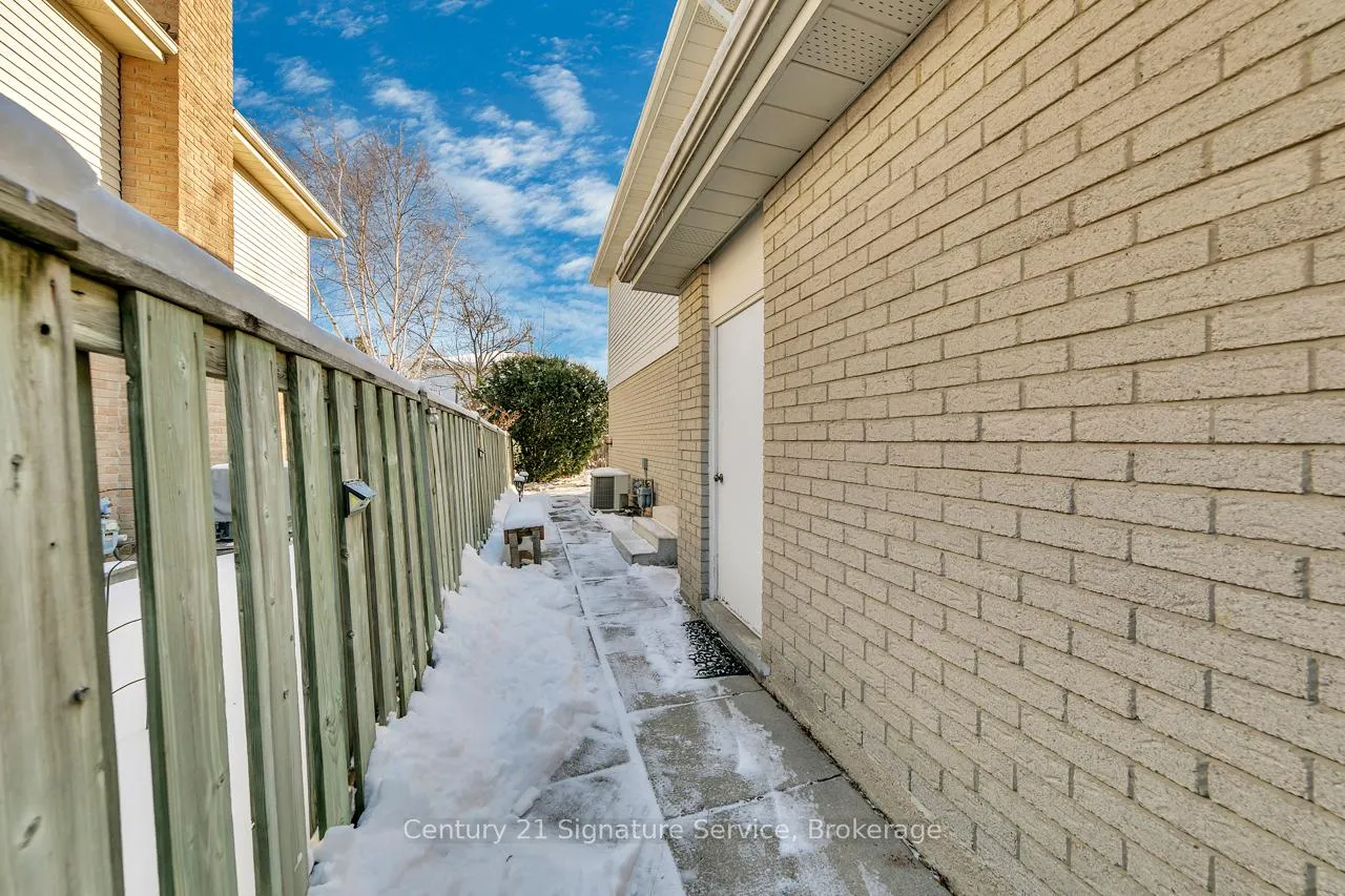 Photo 43 of 27 Northampton Street, Brampton, Westgate — HOMEH