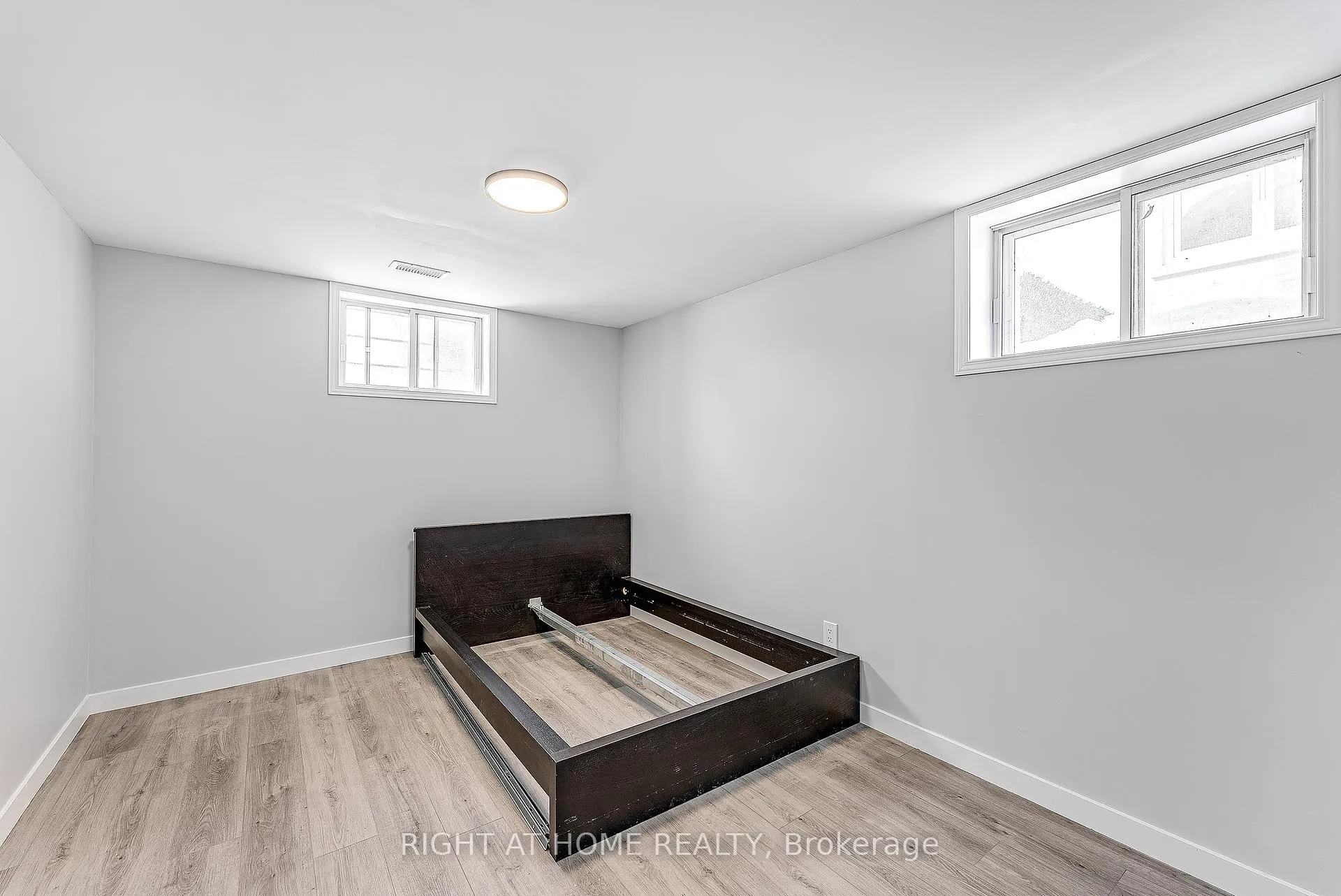 Photo 15 of Unit B, 902 Kenzie Street, Ottawa, Carlington — HOMEH