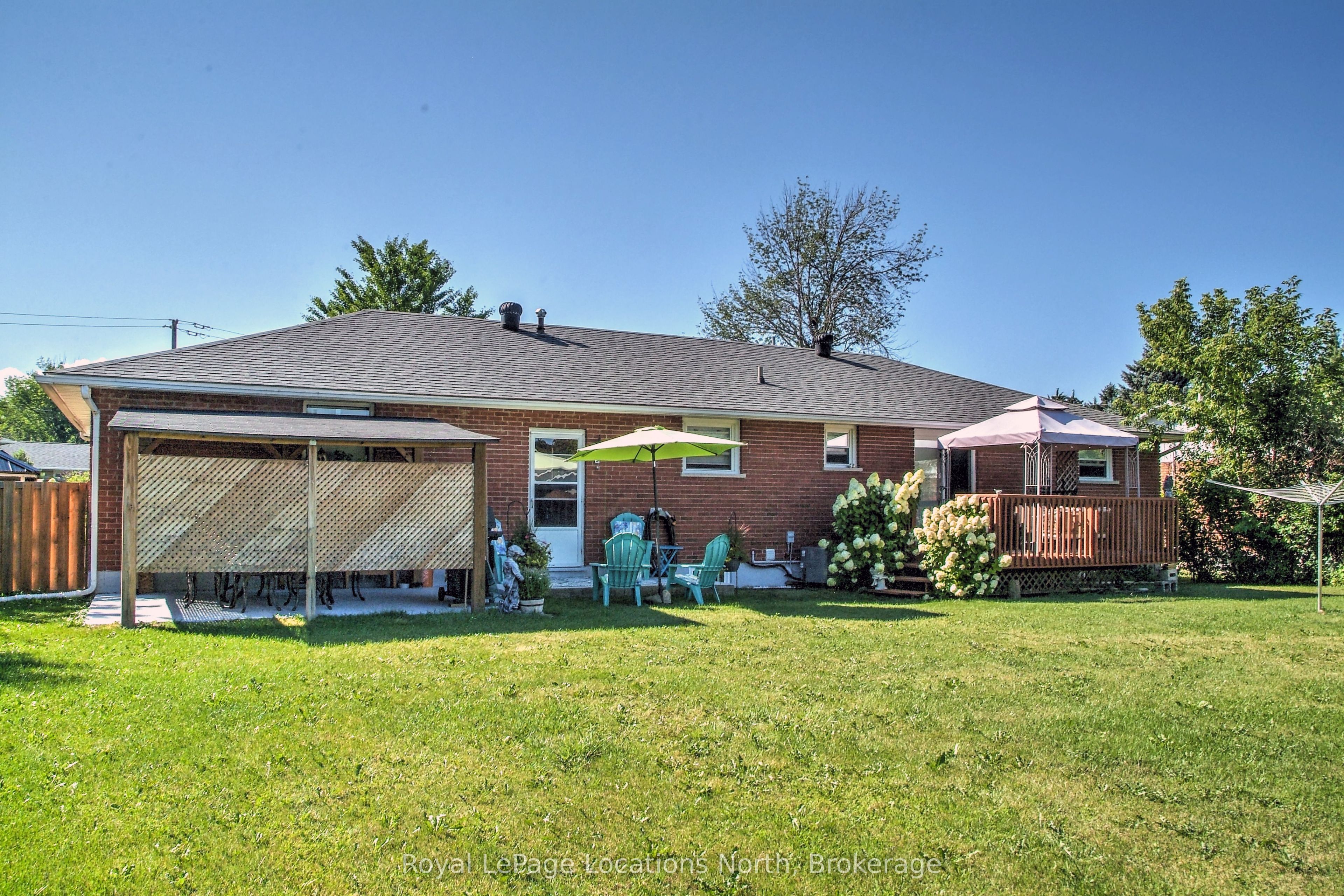 Photo 4 of 51 Union Street, Meaford — HOMEH
