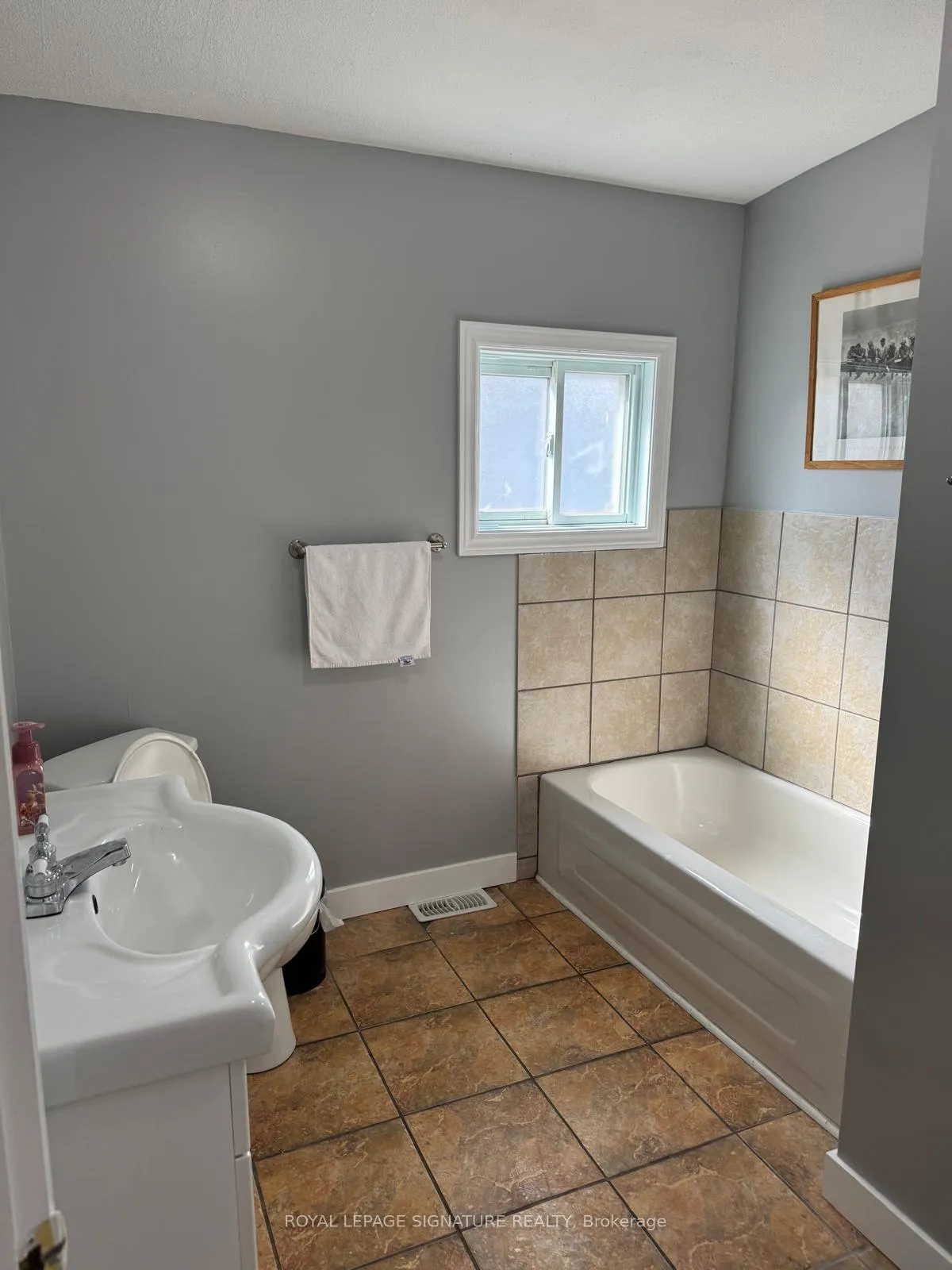 Photo 22 of 232 Grenfell Street, Hamilton, Stoney Creek — HOMEH