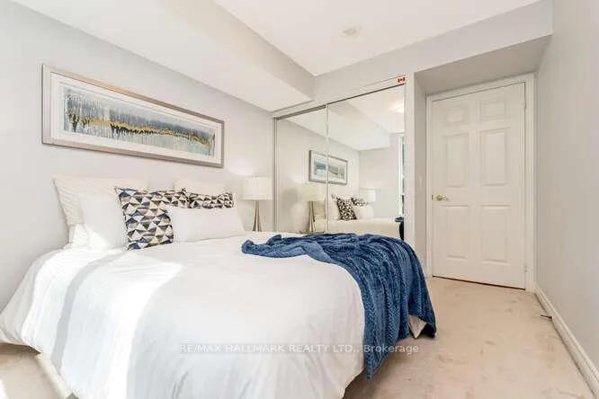 Photo 5 of Unit 706, 30 Grand Trunk Crescent, Toronto, Waterfront Communities — HOMEH
