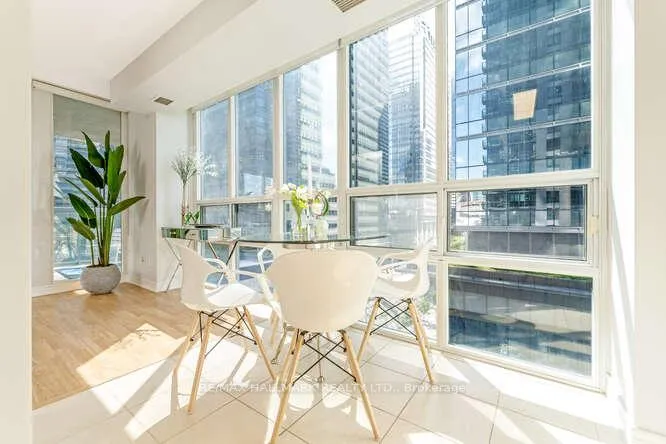 Photo 12 of Unit 706, 30 Grand Trunk Crescent, Toronto, Waterfront Communities — HOMEH
