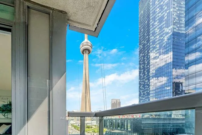 Photo 21 of Unit 706, 30 Grand Trunk Crescent, Toronto, Waterfront Communities — HOMEH