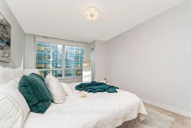 Photo 25 of Unit 706, 30 Grand Trunk Crescent, Toronto, Waterfront Communities — HOMEH