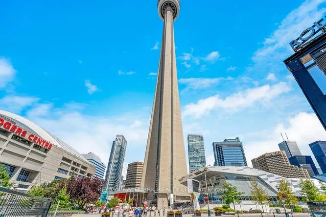 Photo 29 of Unit 706, 30 Grand Trunk Crescent, Toronto, Waterfront Communities — HOMEH