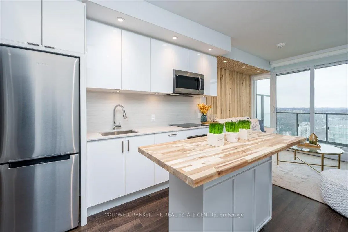 Photo 7 of Unit 3801, 1928 Lakeshore Boulevard W, Toronto, High Park-Swansea — HOMEH