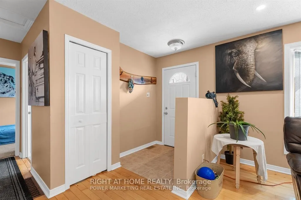 Photo 7 of 1215 Klondike Road S, Ottawa, Kanata - Morgan's Grant/South March — HOMEH