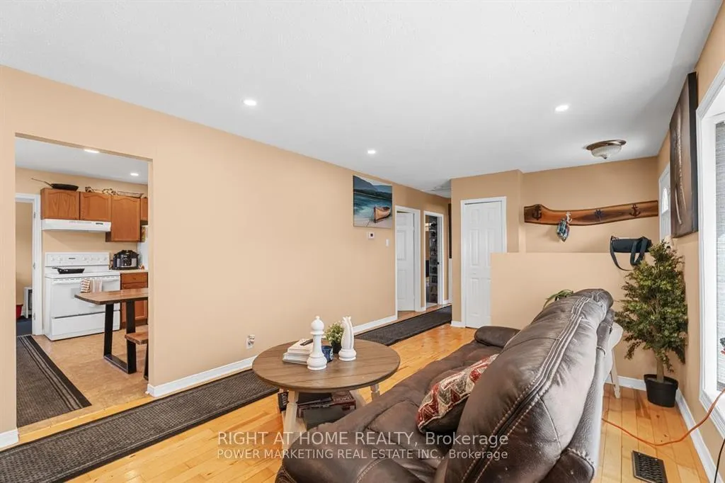 Photo 9 of 1215 Klondike Road S, Ottawa, Kanata - Morgan's Grant/South March — HOMEH