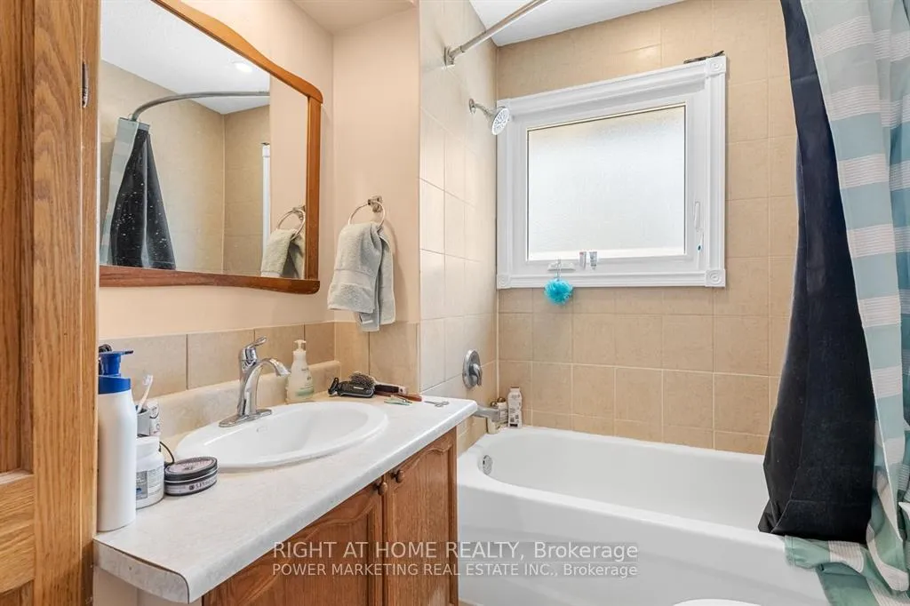 Photo 19 of 1215 Klondike Road S, Ottawa, Kanata - Morgan's Grant/South March — HOMEH