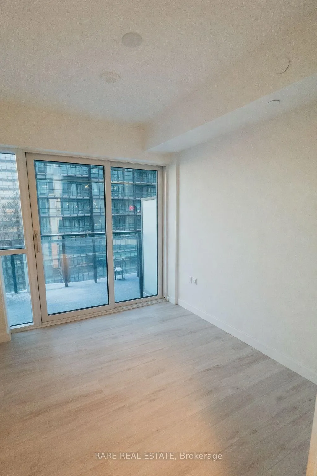 Photo 6 of Unit 1105, 120 Broadway Avenue, Toronto, Mount Pleasant West — HOMEH