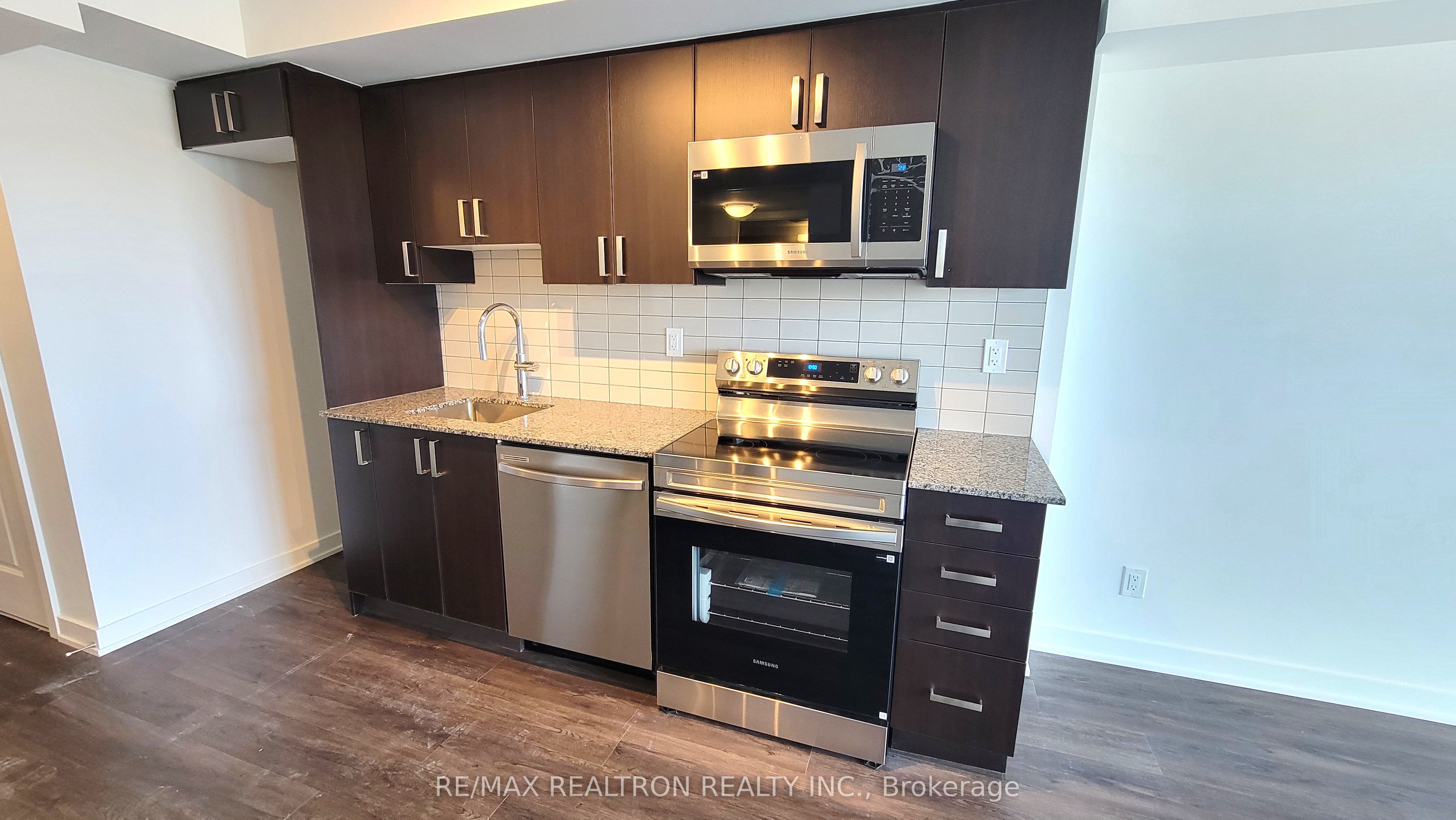 Photo 7 of Unit 307, 1010 Sandy Beach Road, Pickering, Bay Ridges — HOMEH