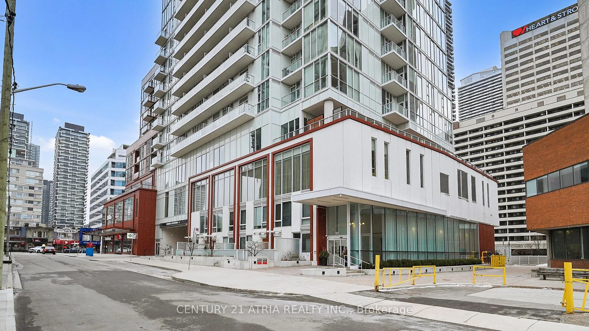 Photo 4 of Unit 609, 33 Helendale Avenue, Toronto, Yonge-Eglinton — HOMEH