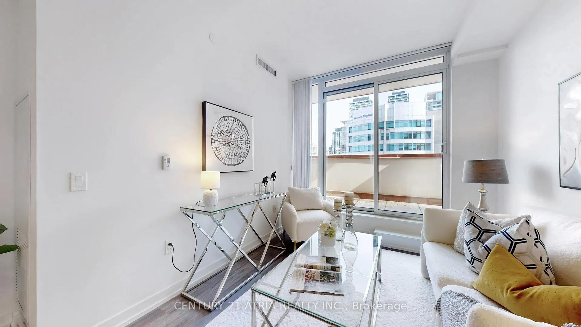 Photo 14 of Unit 609, 33 Helendale Avenue, Toronto, Yonge-Eglinton — HOMEH