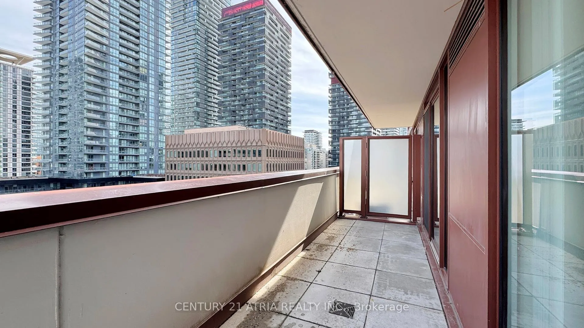 Photo 24 of Unit 609, 33 Helendale Avenue, Toronto, Yonge-Eglinton — HOMEH