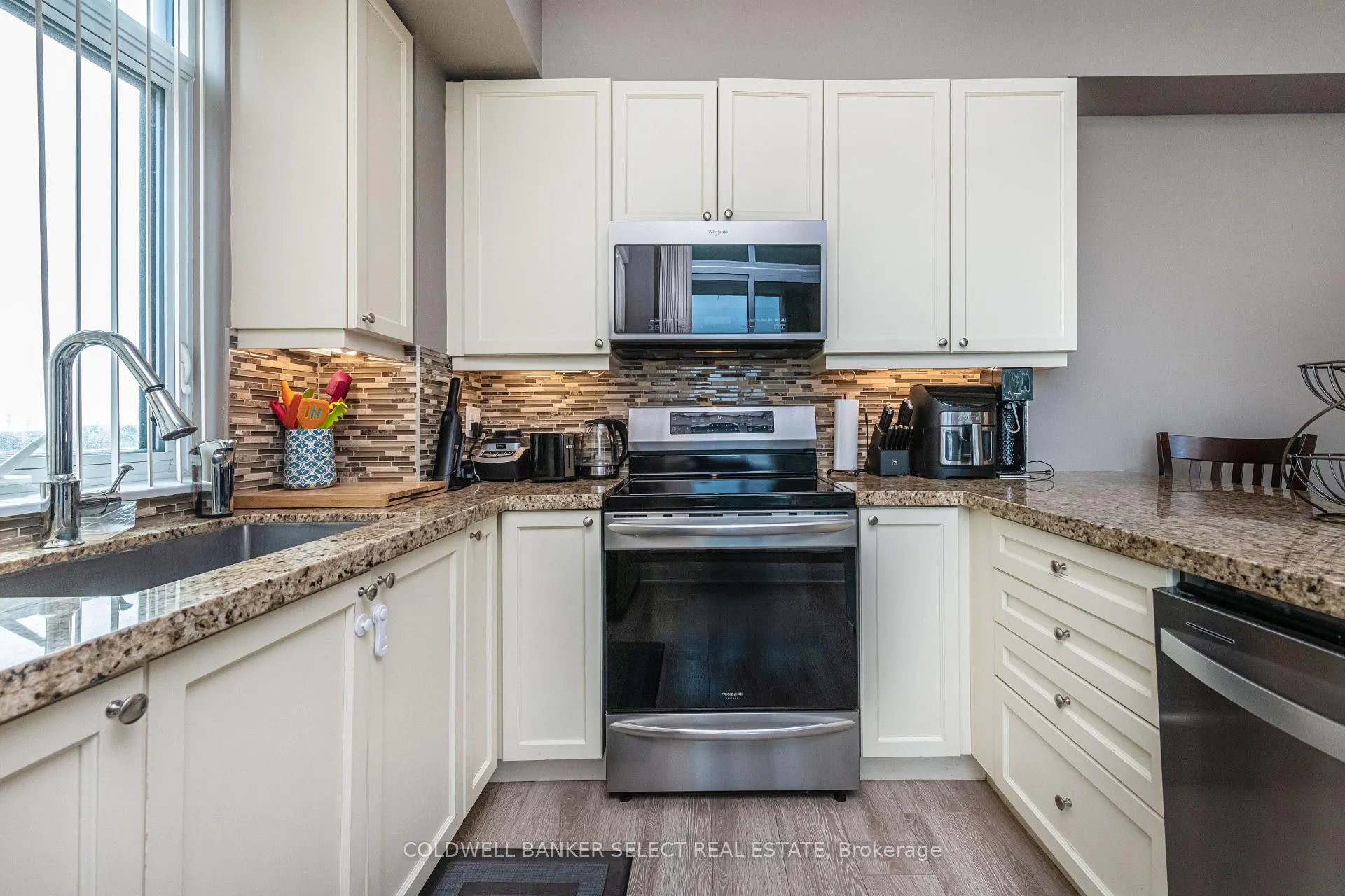 Photo 16 of Unit 508, 12 Woodstream Boulevard, Vaughan, Vaughan Grove — HOMEH