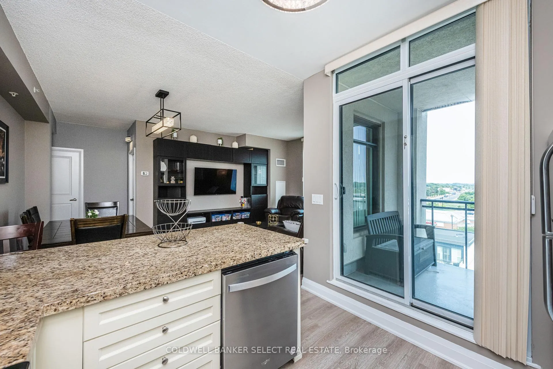 Photo 17 of Unit 508, 12 Woodstream Boulevard, Vaughan, Vaughan Grove — HOMEH