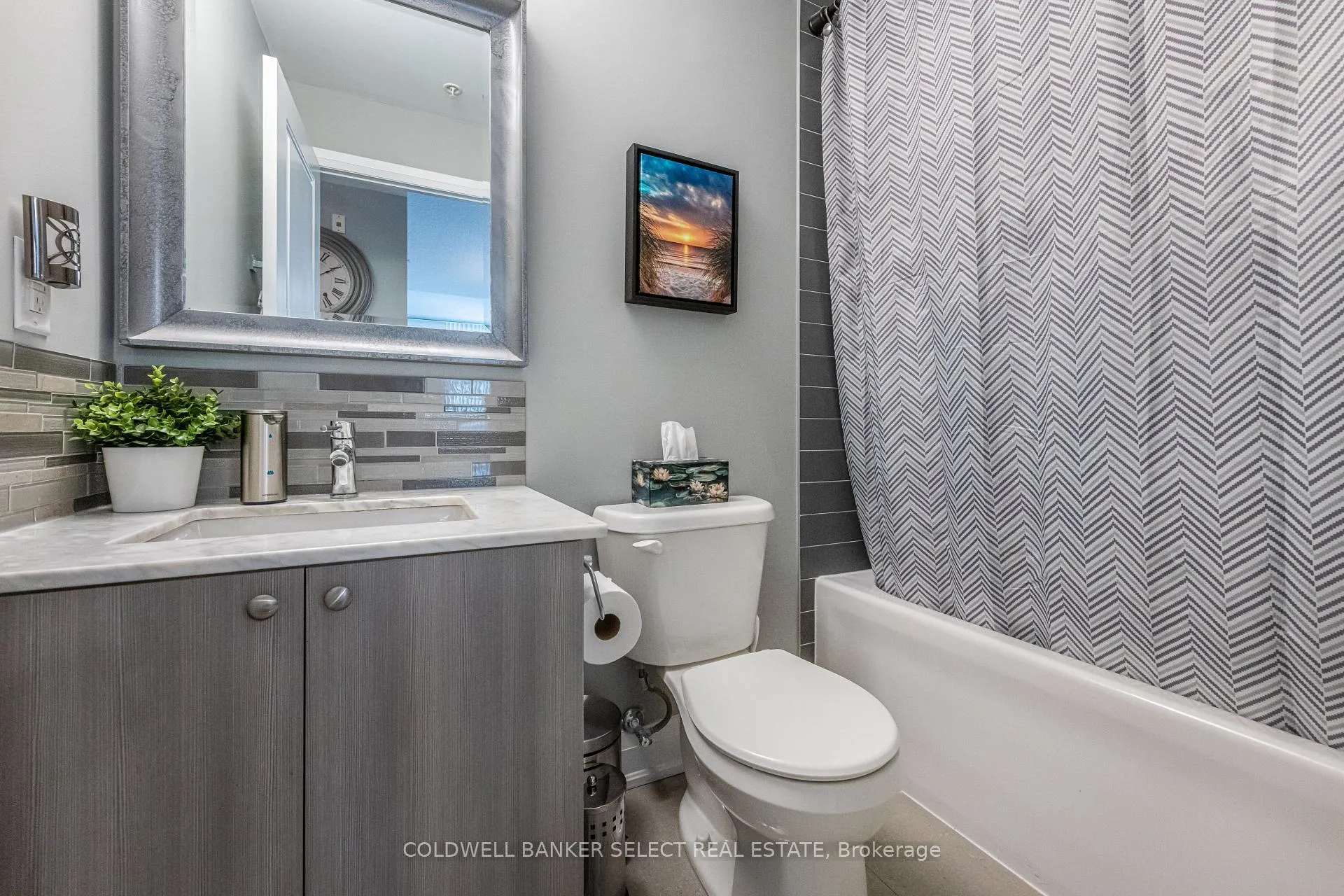 Photo 28 of Unit 508, 12 Woodstream Boulevard, Vaughan, Vaughan Grove — HOMEH
