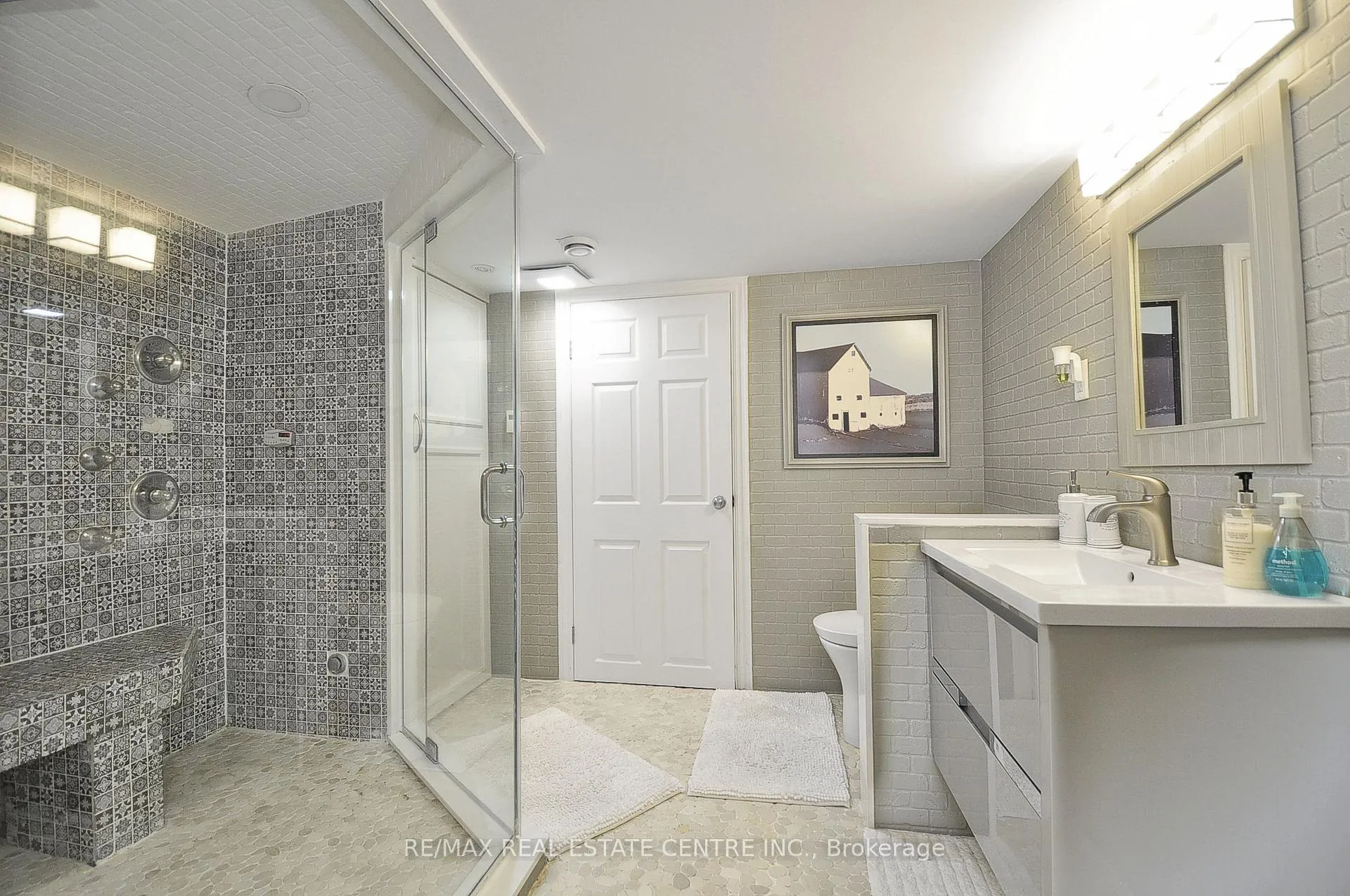 Photo 27 of 27 Woodmans Court, Kitchener — HOMEH